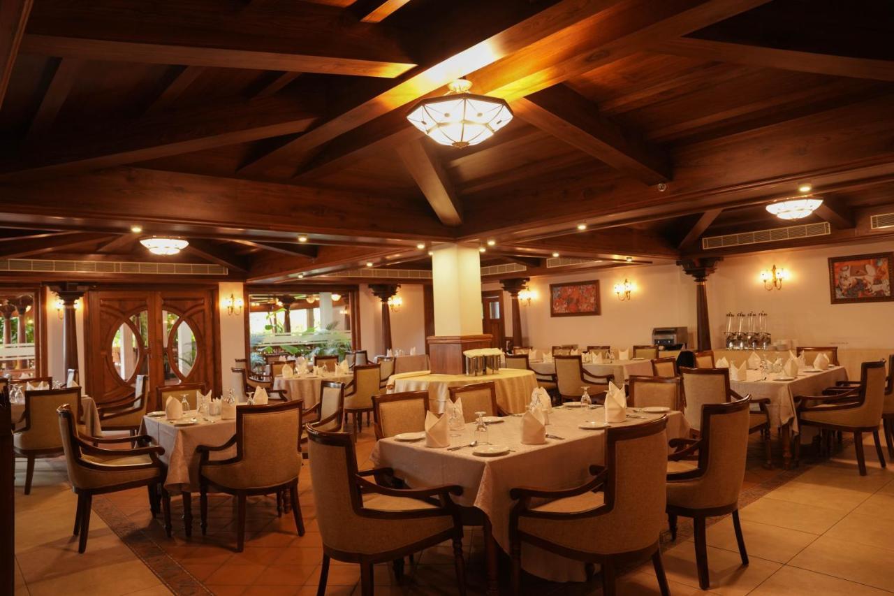 Gokulam Grand Resort & Spa, Kumarakom Luaran gambar
