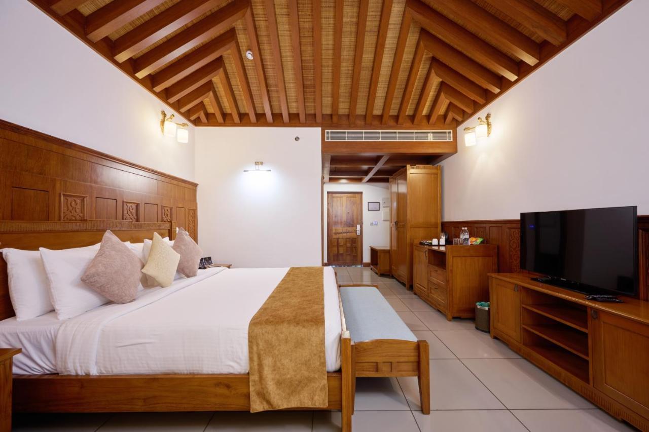Gokulam Grand Resort & Spa, Kumarakom Luaran gambar