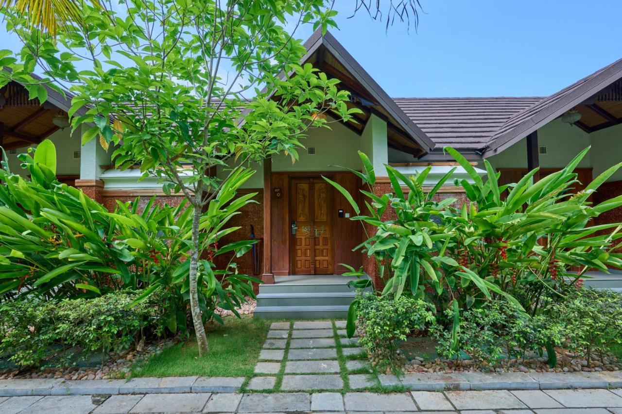 Gokulam Grand Resort & Spa, Kumarakom Luaran gambar