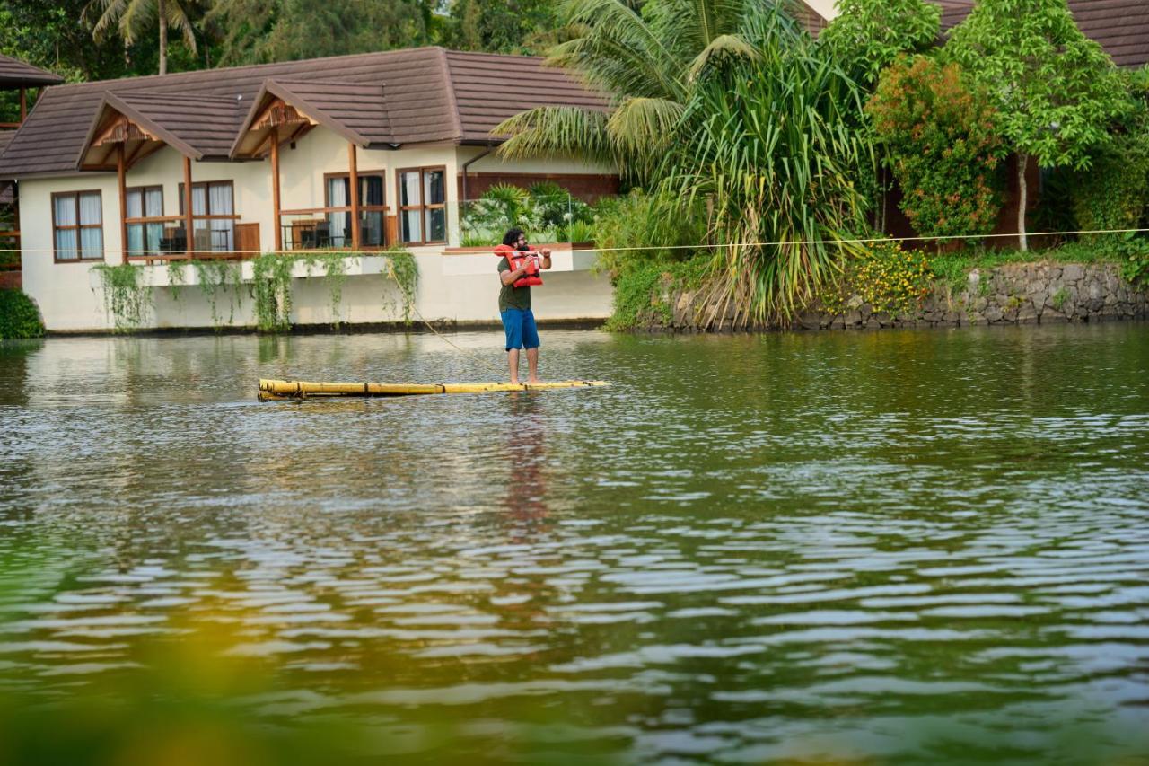 Gokulam Grand Resort & Spa, Kumarakom Luaran gambar