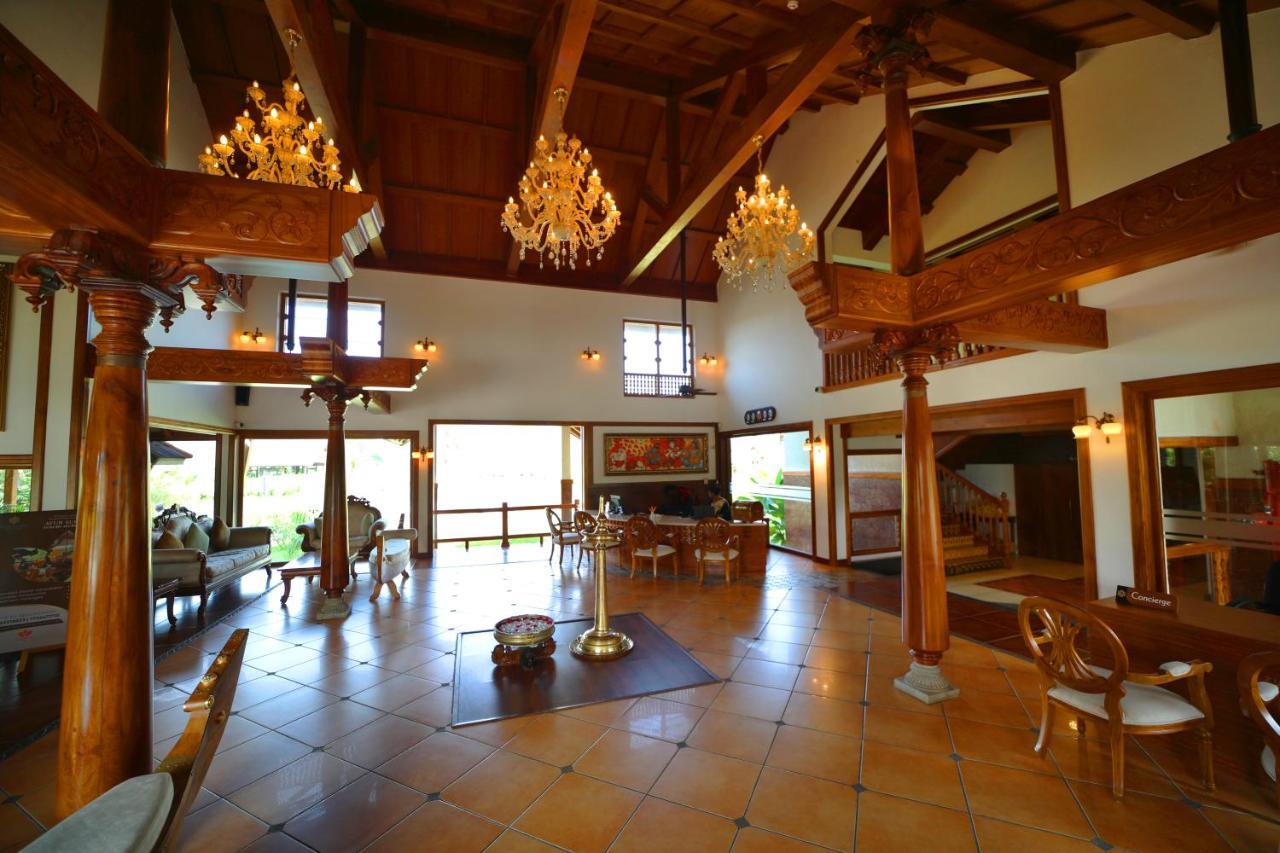 Gokulam Grand Resort & Spa, Kumarakom Luaran gambar