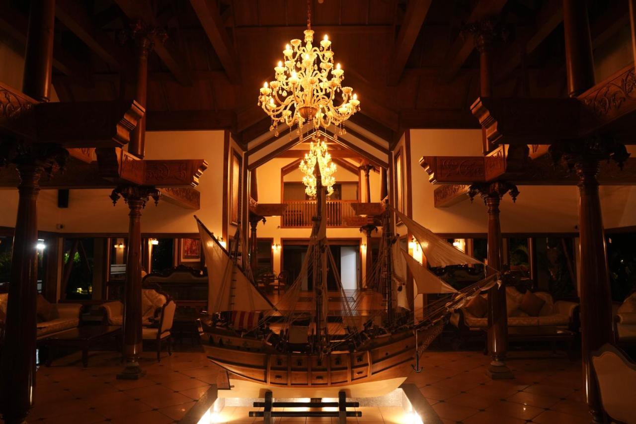 Gokulam Grand Resort & Spa, Kumarakom Luaran gambar