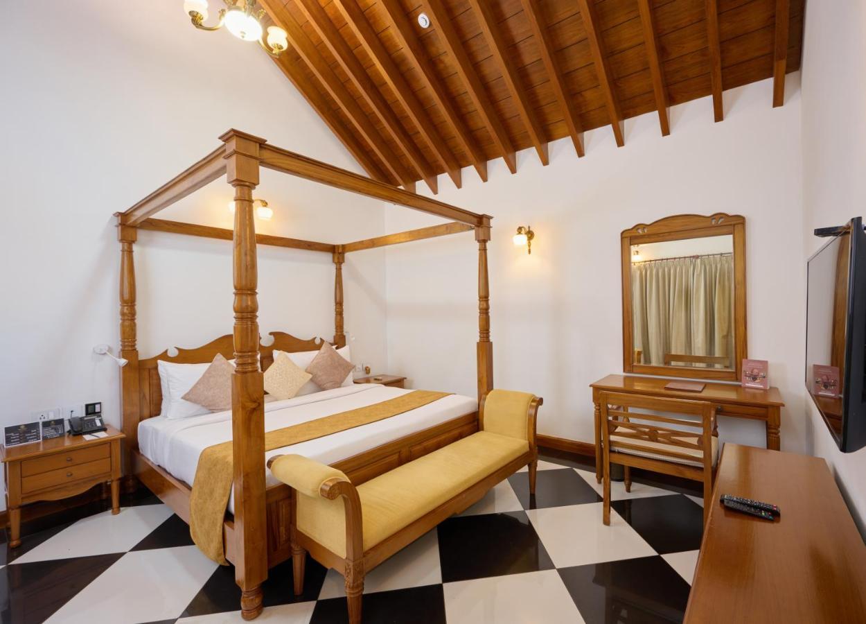 Gokulam Grand Resort & Spa, Kumarakom Luaran gambar